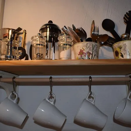 Daire Artisan's House