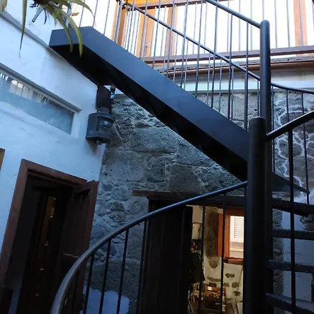 Artisan's House